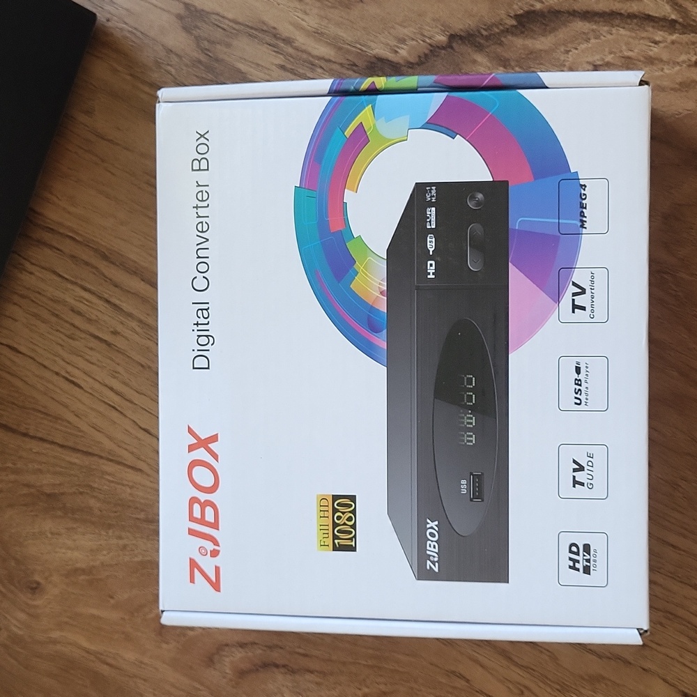 Digital converter box